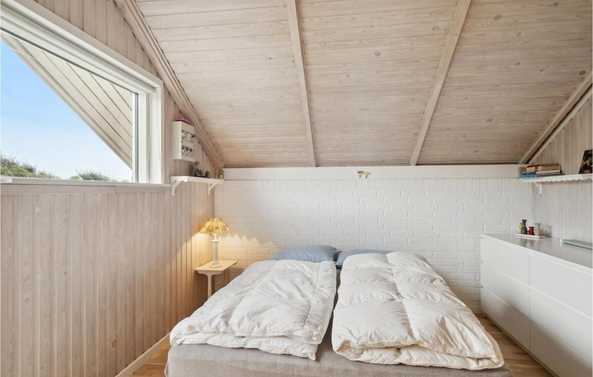 3 Bedroom Cozy Home In Logstor Løgsted エクステリア 写真